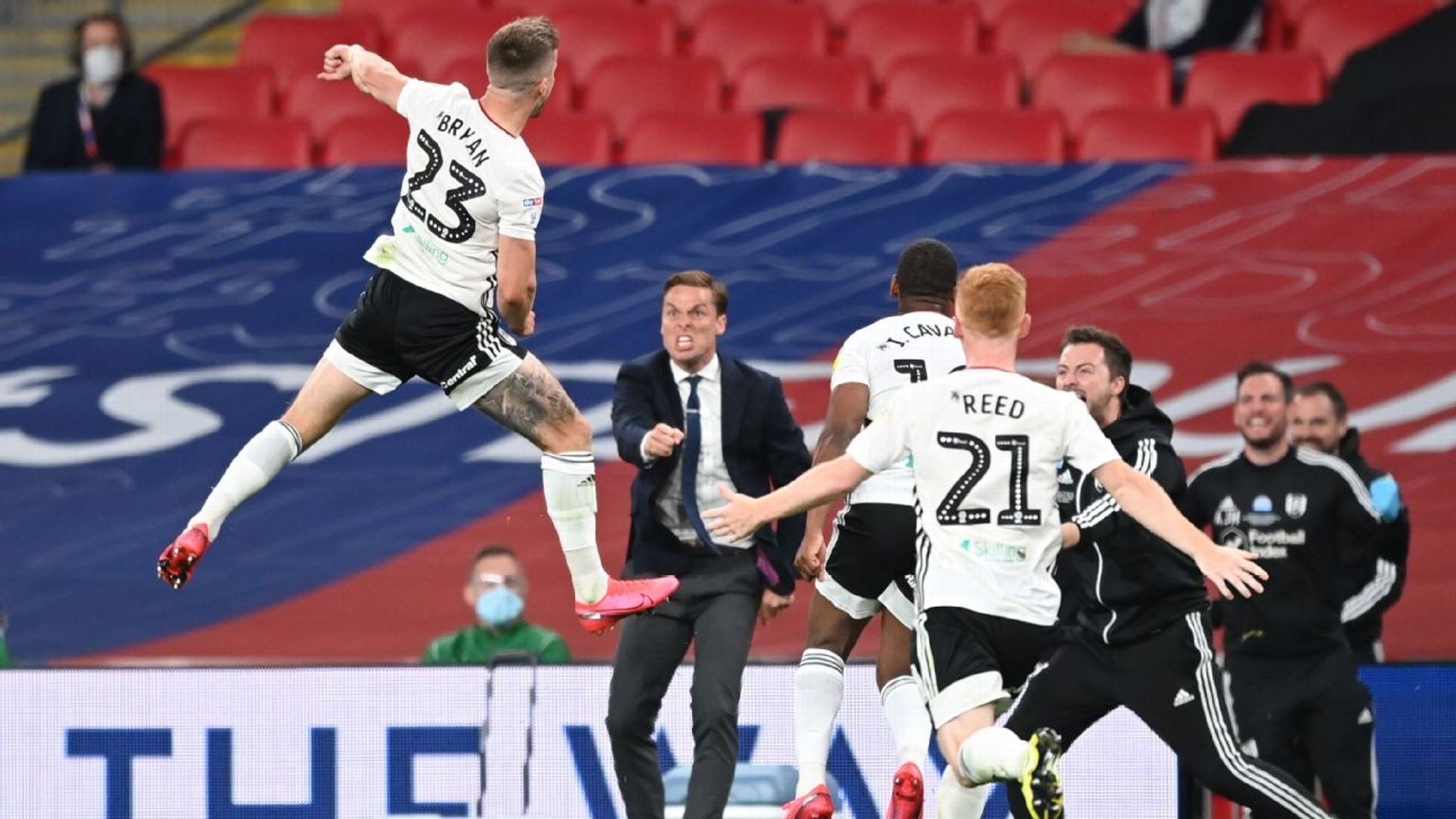 其背后的动 其背后的动