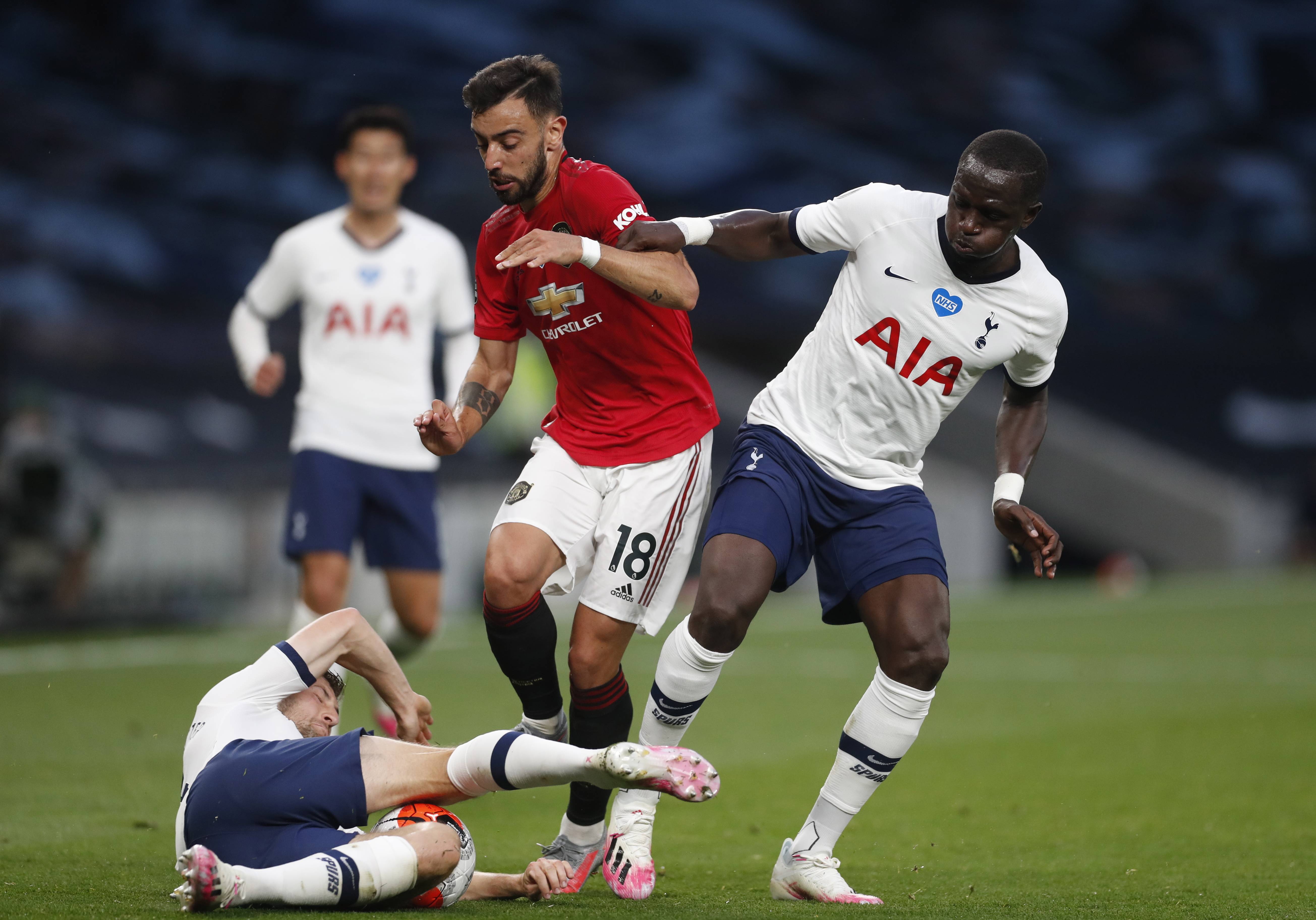 迷感到振奋 迷感到振奋